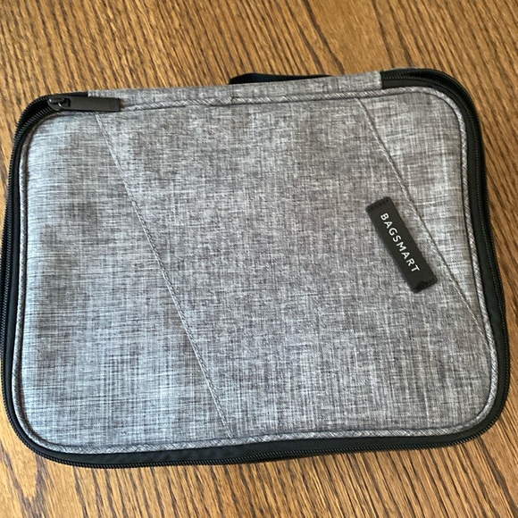 BAGSMART TRAVEL ORGANIZER SMALL BAG . - Picture 1 of 9
